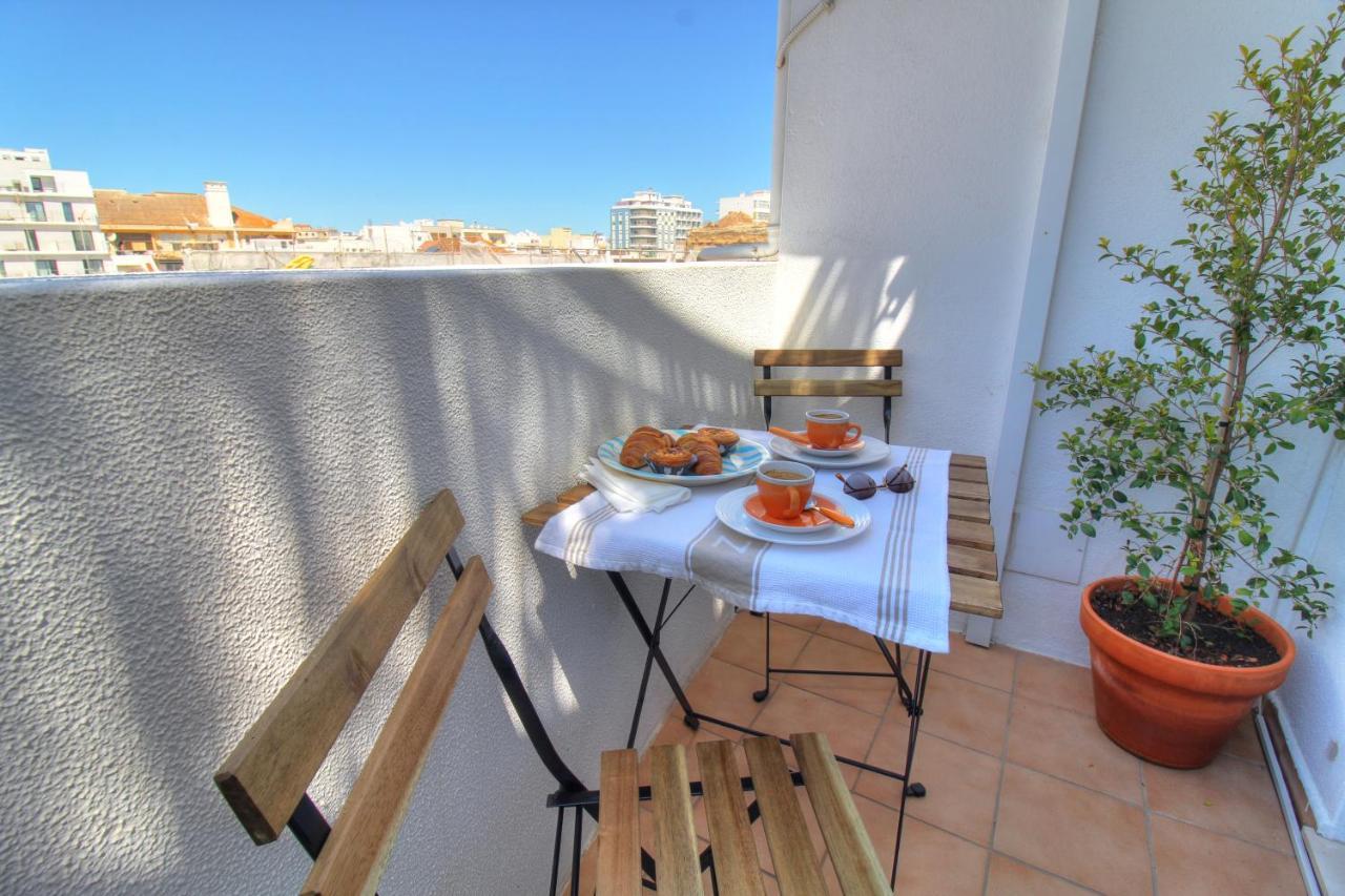 Appartement Center Location, Ac, Swimming Pool, And Parking à Olhão Extérieur photo