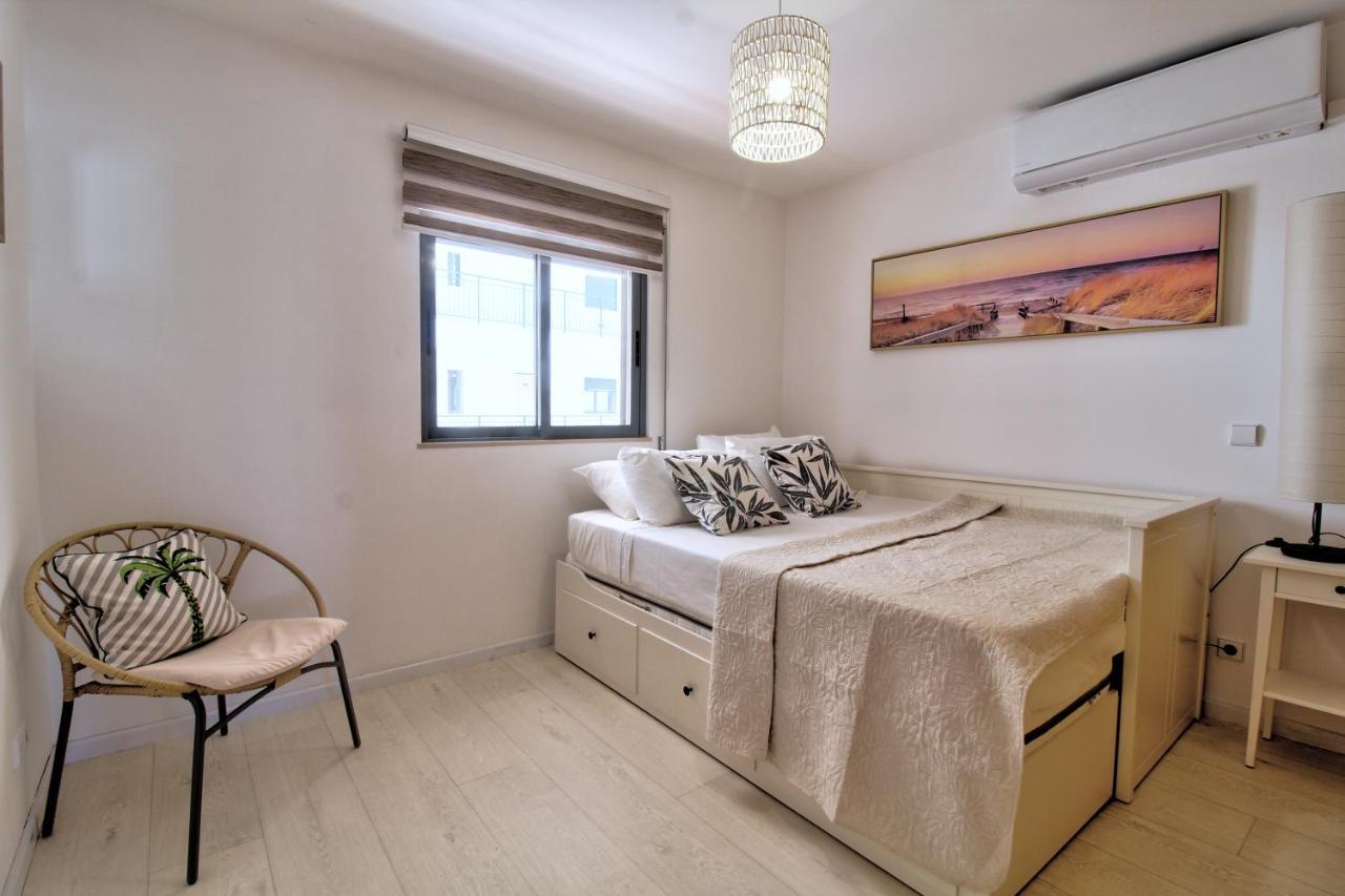 Appartement Center Location, Ac, Swimming Pool, And Parking à Olhão Extérieur photo
